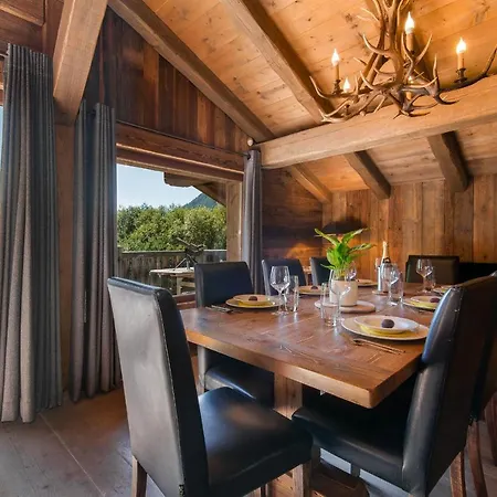 Domek alpejski Les Chosalets Chalet Sleeps 8